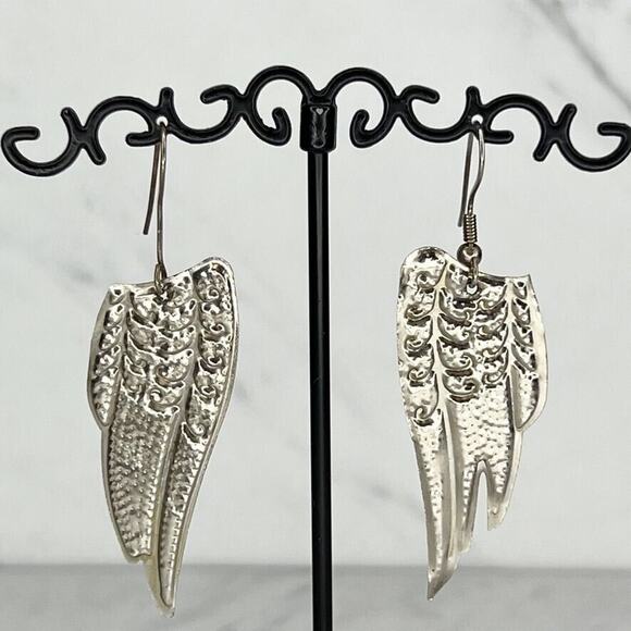 Angel Wings Dangle Silver Tone Earrings Pierced Pair - Picture 1 of 4
